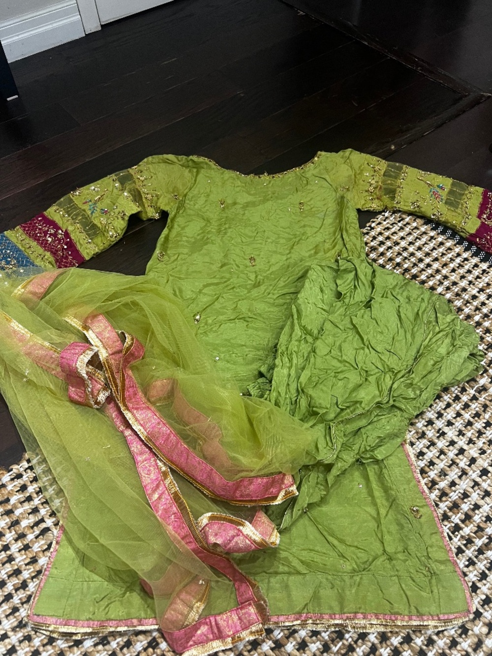 100% Silk Pakistani Green and Pink Outfit